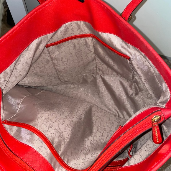 MICHAEL Micheal Kors Jet Set Leather Tote Bag - Picture 5 of 7